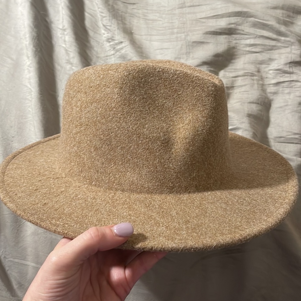 Tan hat - Picture 2 of 3